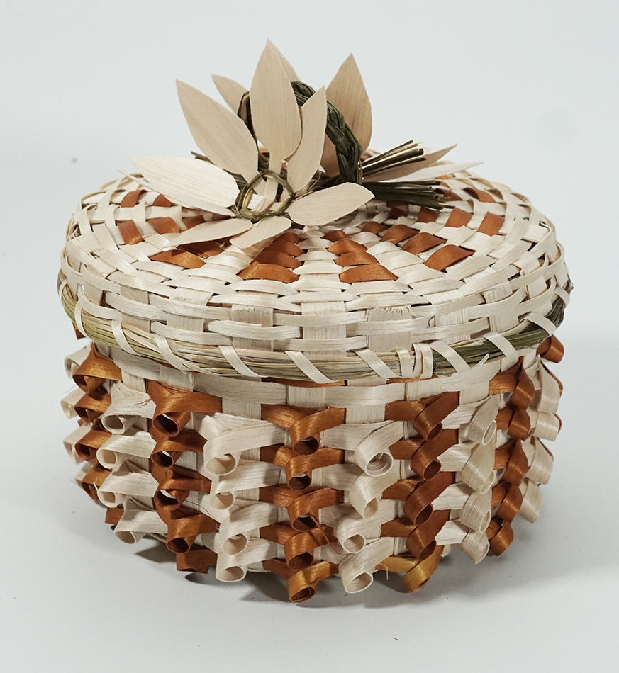 Wabanaki Pasamaquoddy Dolly Barnes Flower Basket 3