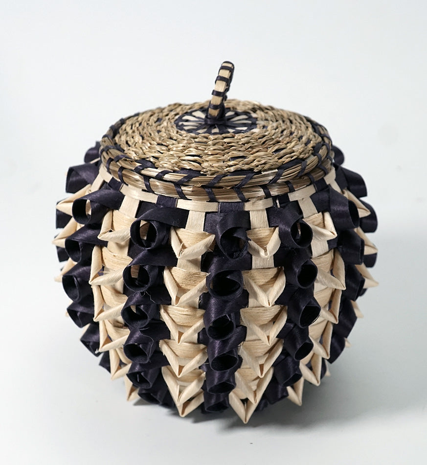 Penobscot Pam outdusis Cunningham Curl Basket Wabanaki