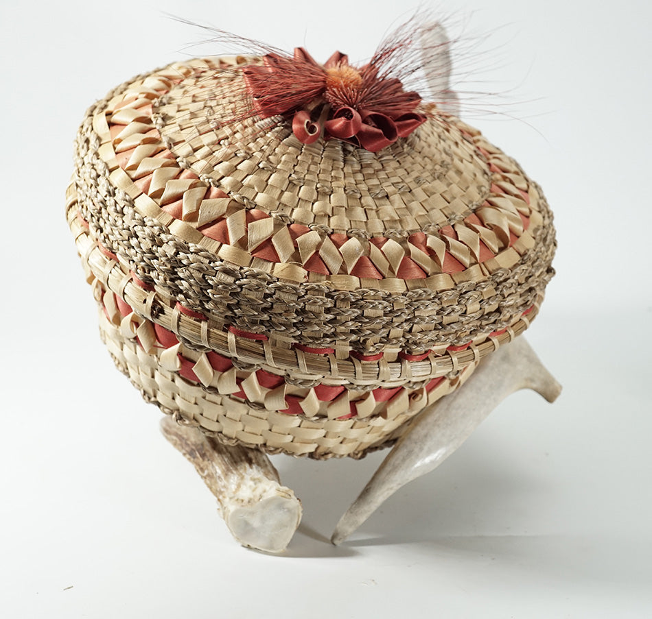 Native American Baskets Tufted Moose HairRonnie Leigh-Goeman Onandaga
