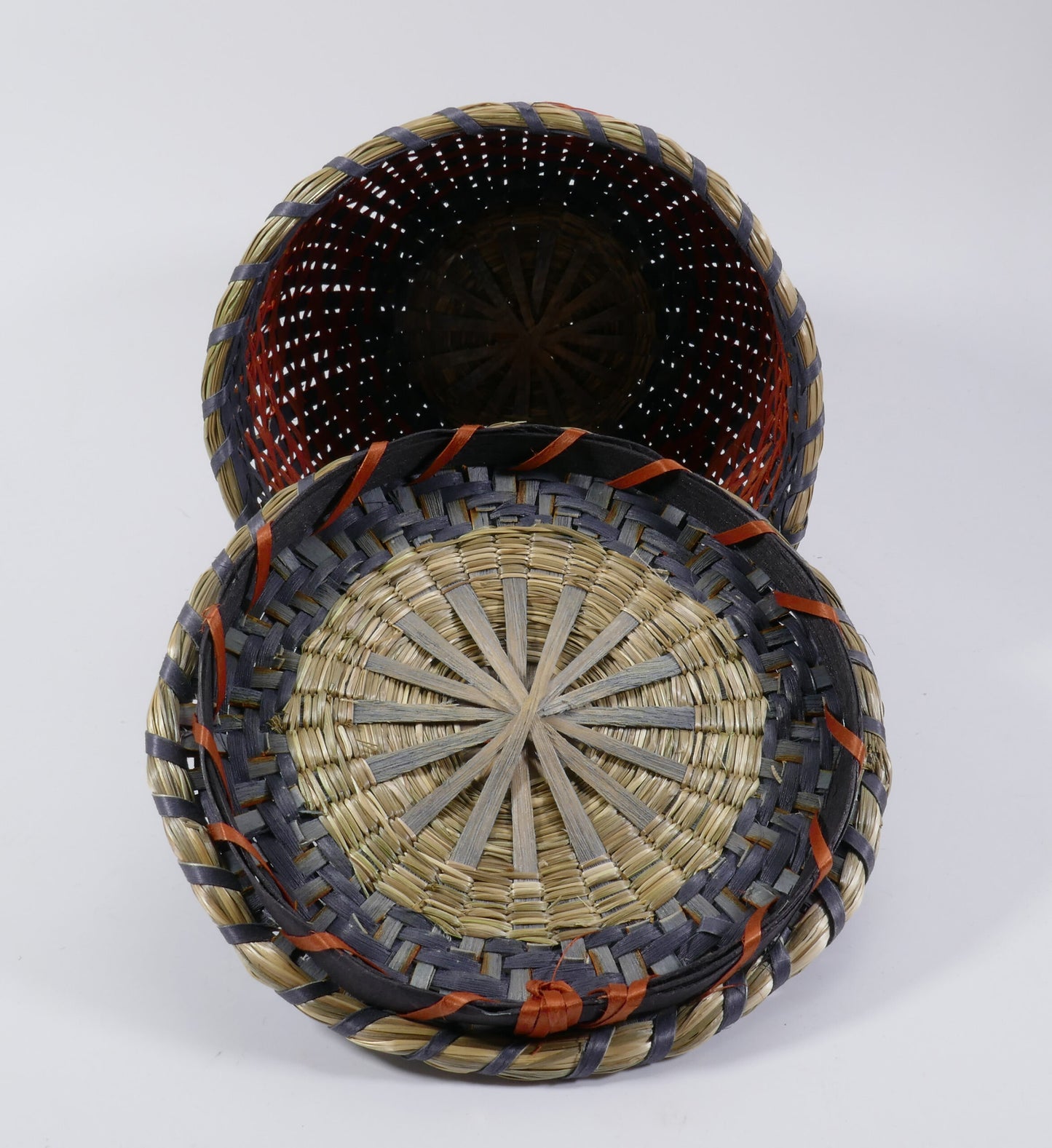 Black Ash and Sweetgrass Basket Carrie Hill Akwesasne Mohawk