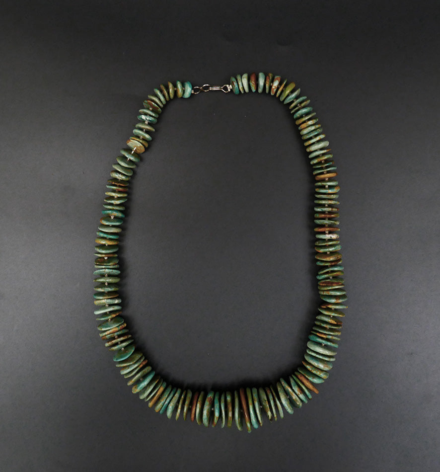 Native American Jewelry Kewa - Santo Domingo - green turquoise tab necklace