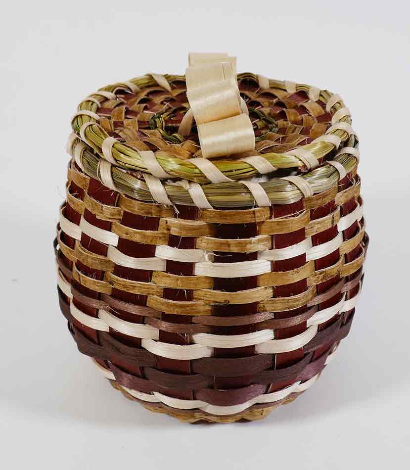 Wabanaki Pasamaquoddy Lydia Soctomah Ash and Sweetgrass Basket