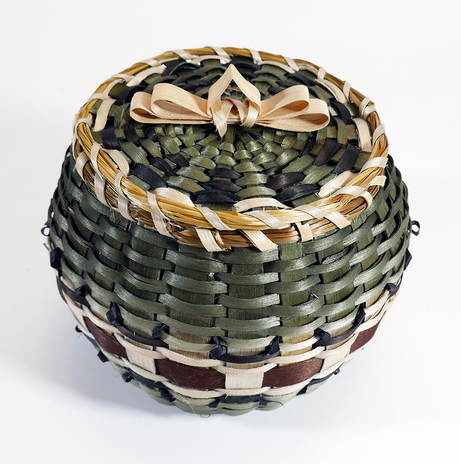 Wabanaki Pasamaquoddy Lydia Soctomah Black Ash Basket