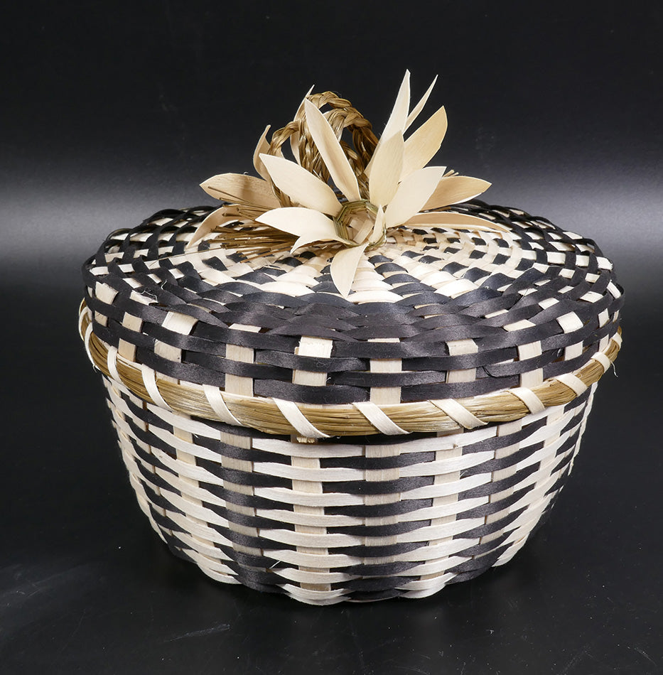 Wabanaki Pasamaquoddy Dolly Barnes Flower Basket