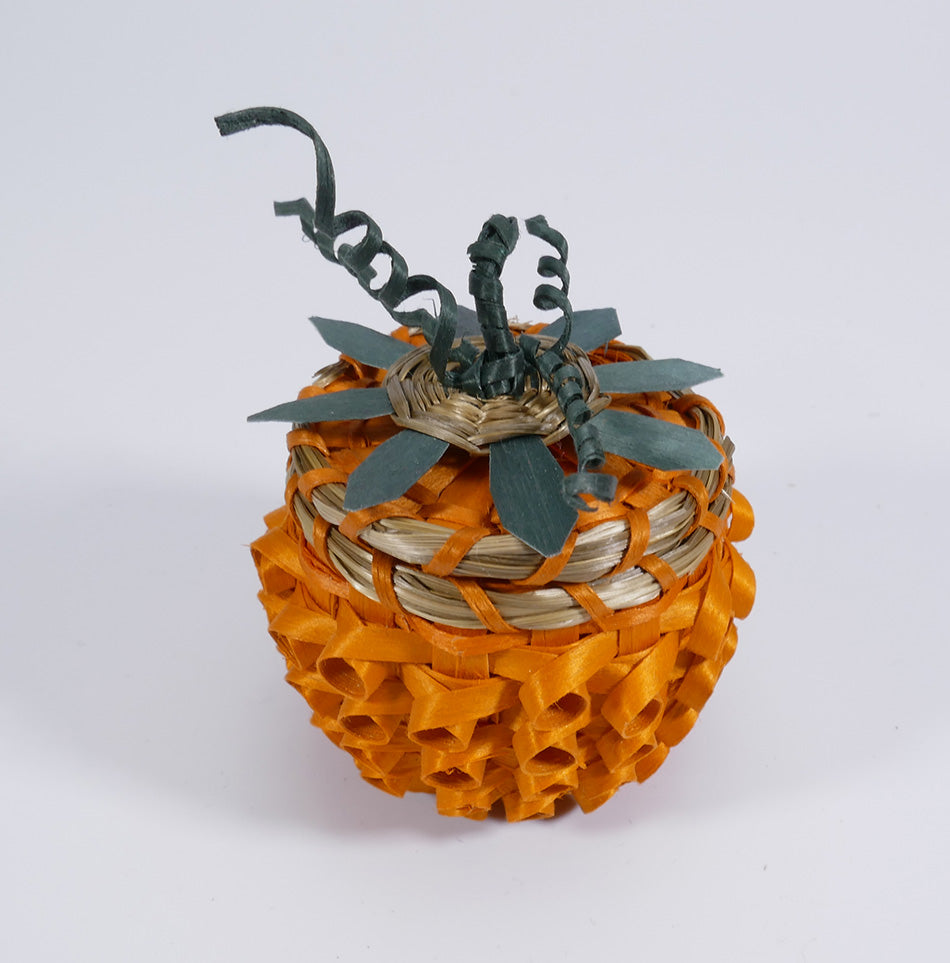 Penobscot Art Pam outdusis Cunningham Miniature Pumpkin Basket