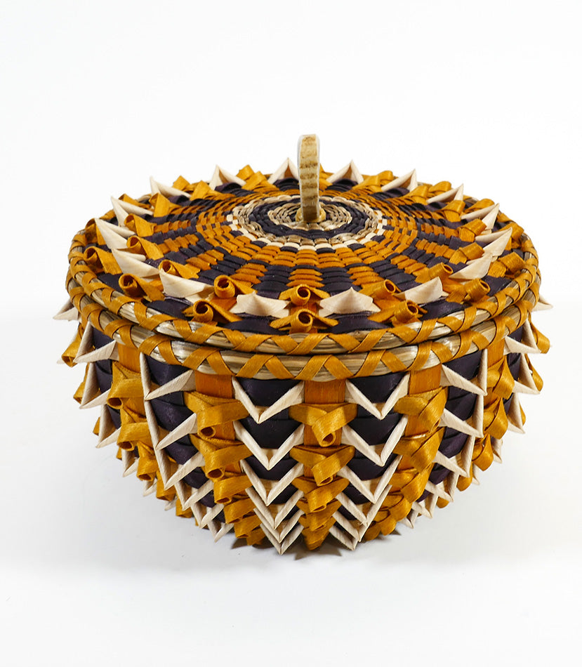 Sarah Sockbeson Penobscot Wabanaki Medium Urchin Basket Points/curls