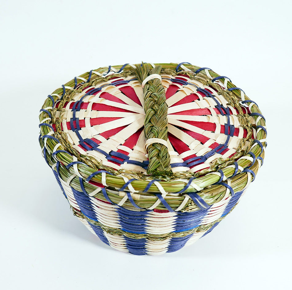 Wabanaki Baskets Penobscot Erica Menard Black Ash and Sweetgrass Basket
