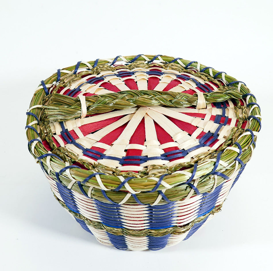 Wabanaki Baskets Penobscot Erica Menard Black Ash and Sweetgrass Basket