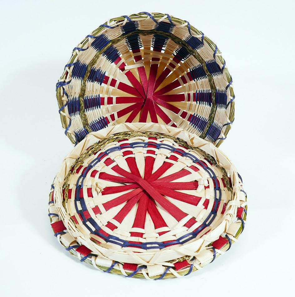 Wabanaki Baskets Penobscot Erica Menard Black Ash and Sweetgrass Basket
