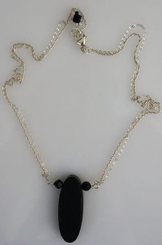 Black jade necklace