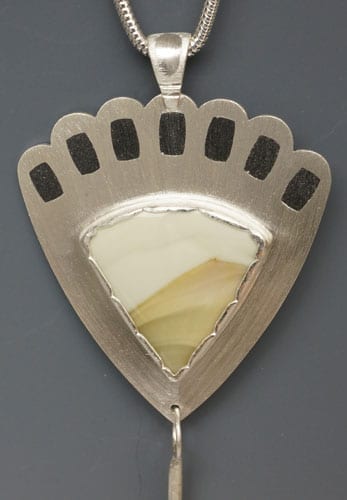 Sterling silver pendant with Willow Creek agate