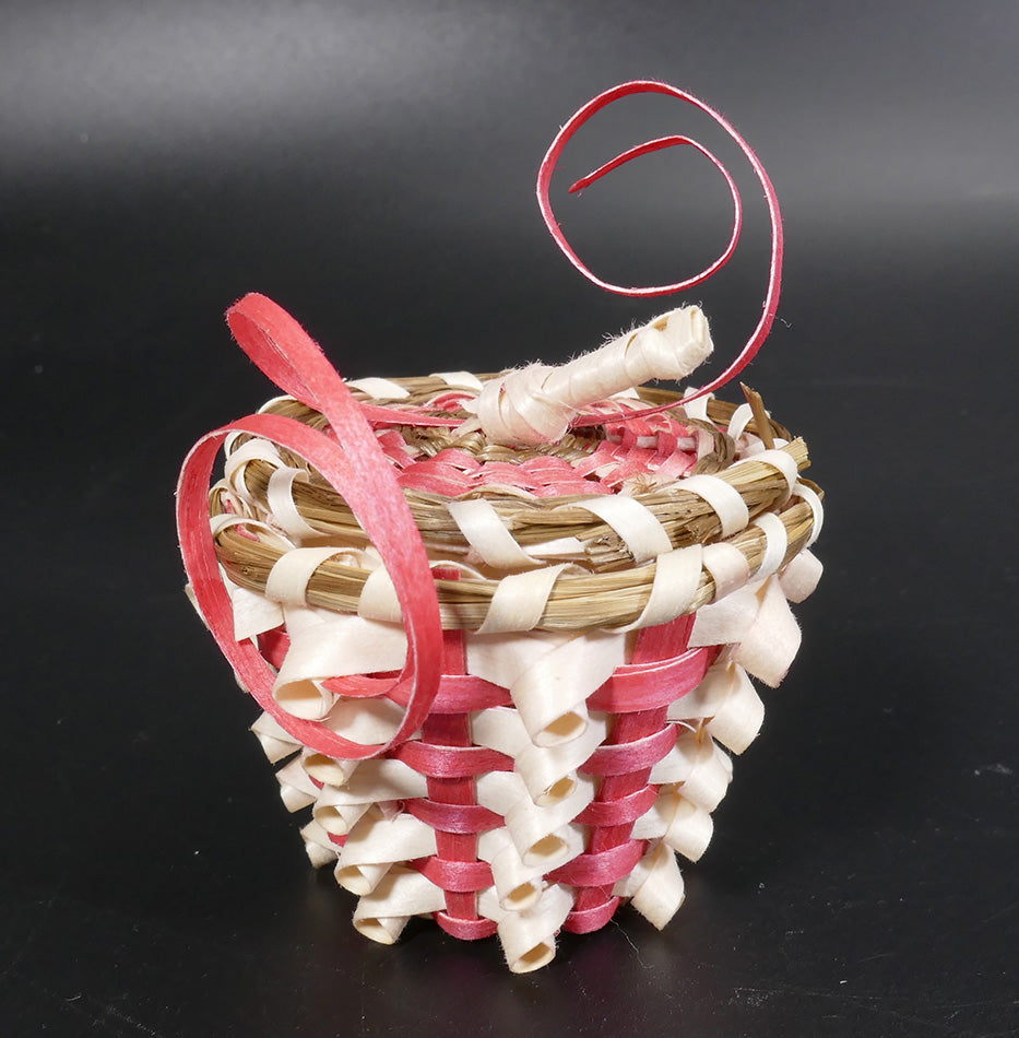 Wabanaki Basket Amanda Ennis Maliseet Red Loops